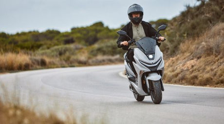 Las Preguntas Más Comunes al Comprar una Moto Eléctrica: Todo lo que Necesitas Saber